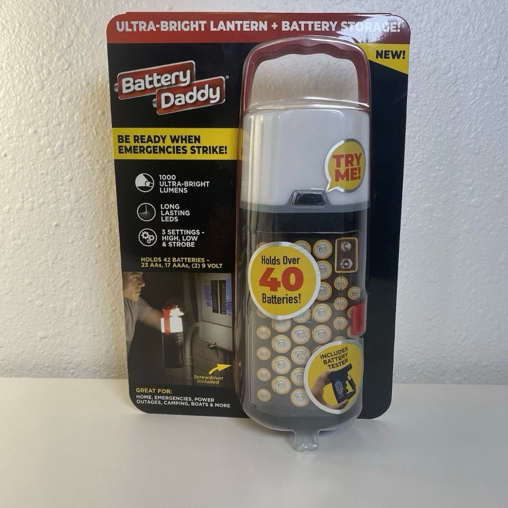Battery Daddy Ultra-Bright Lantern w Storage